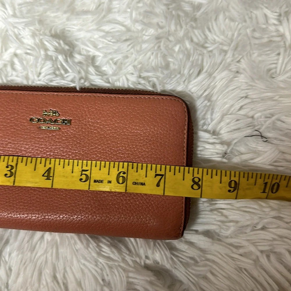 Coach Texture Accordion Zip Around Leather Wallet - Pink vintage - Picture 8 of 9